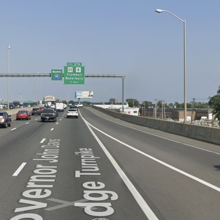 A Bridgeport man was killed in a single-vehicle fatal crash on I-95.
