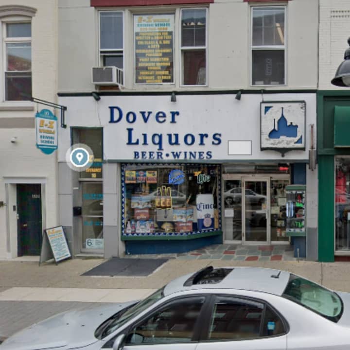 Dover Liquors (10 West Blackwell Street in Dover)