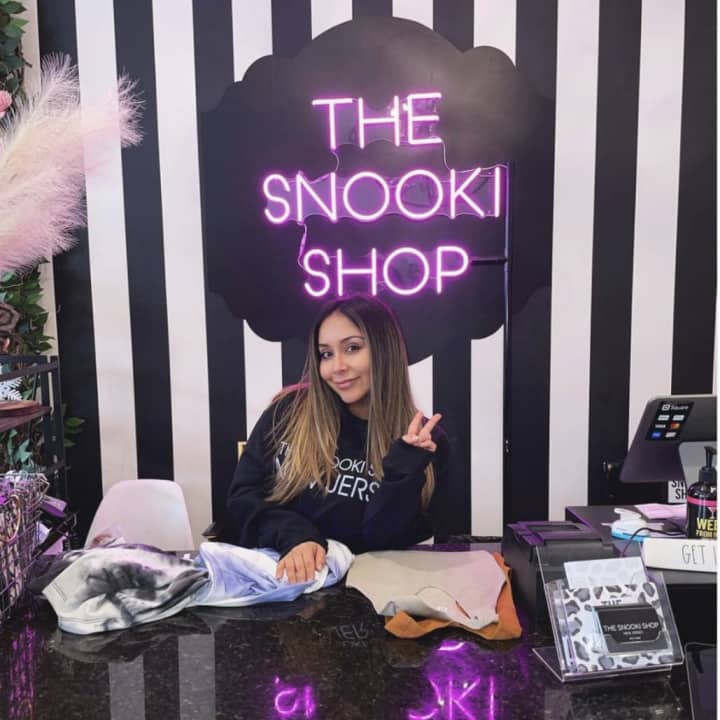 Snooki is closing her Hudson Valley Snooki Shop store.