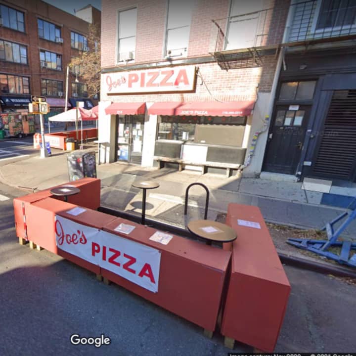 Joe&#x27;s Pizza on Bedford Avenue in Brooklyn.
