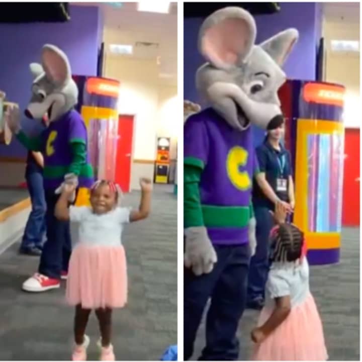 Video posted to Twitter appears to show the mouse high-fiving children on a stage but refusing to interact with a girl on the floor.