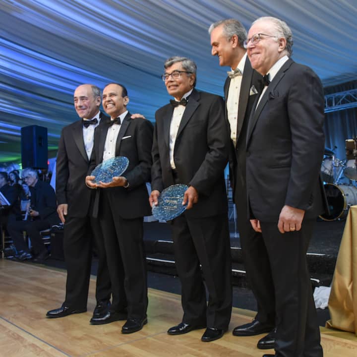 From left, Michael Israel, President and CEO of the network, Sateesh Babu, MD, Chief, Vascular and Endovascular Surgery; Pravin M. Shah, MD, Vascular Surgeon; Zubeen Shroff, Chair of the foundation; Mitchell C. Hochberg, Chair of Westchester Corp.