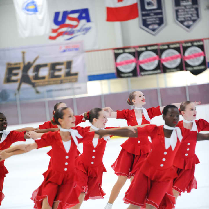 The Skyliners Synchronized Skating Team is off to a strong start for the 2015-2016 competitive season.