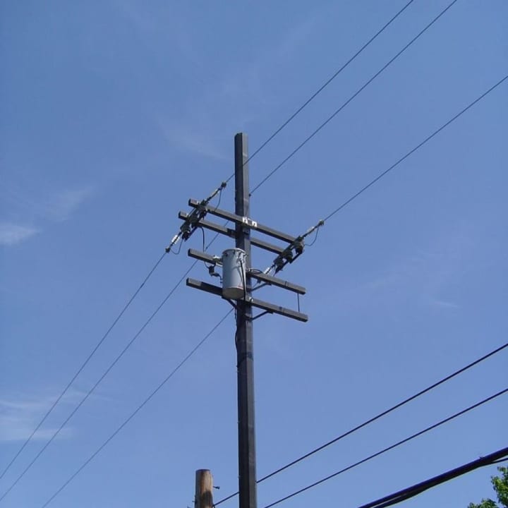 New Castle wants to do something about its 304 double utility poles