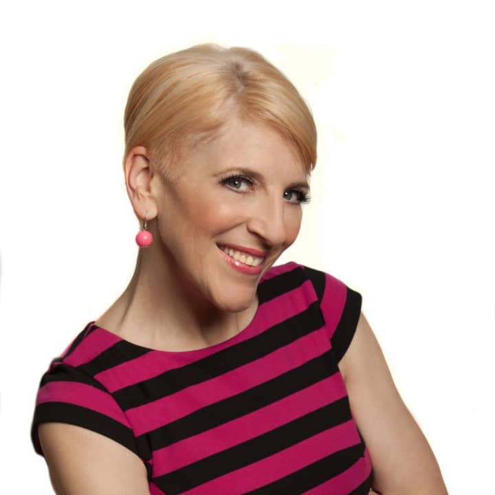 Comedian Lisa Lampanelli will read her new play, &quot;Fat Girls, Interrupted&quot; at the Westport Country Playhouse during a benefit show on March 19.