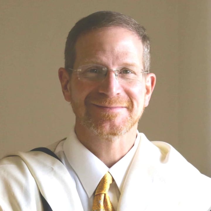 Rabbi David Wilfond began is role as Senior Rabbi of Temple Shaaray Tefila in Bedford Corners on July 1.
