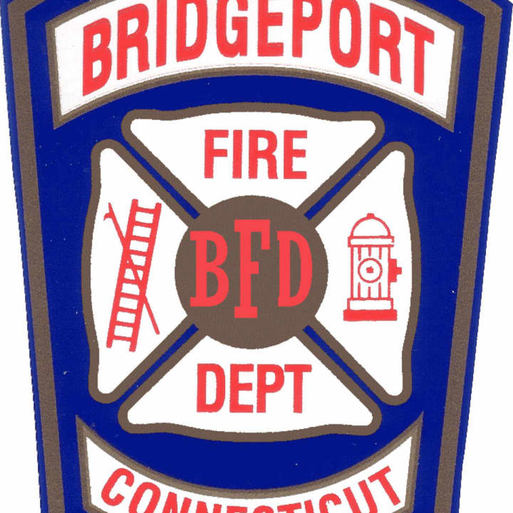 Bridgeport firefighters swiftly put out a Poplar Street fire Sunday, according to the Connecticut Post.