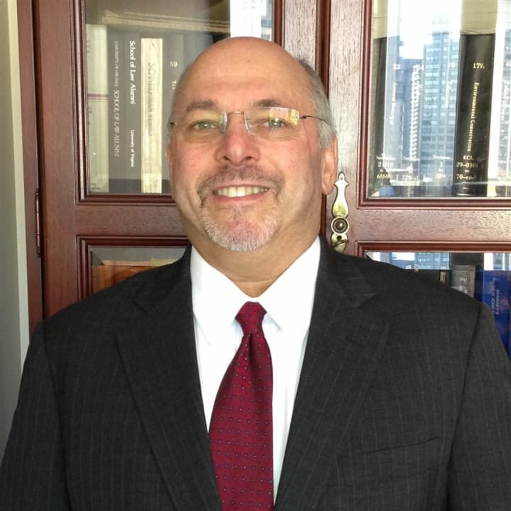 Edgemont&#x27;s Bob Berstein will offcially announce his candidacy for Greenburgh Town Supervisor.