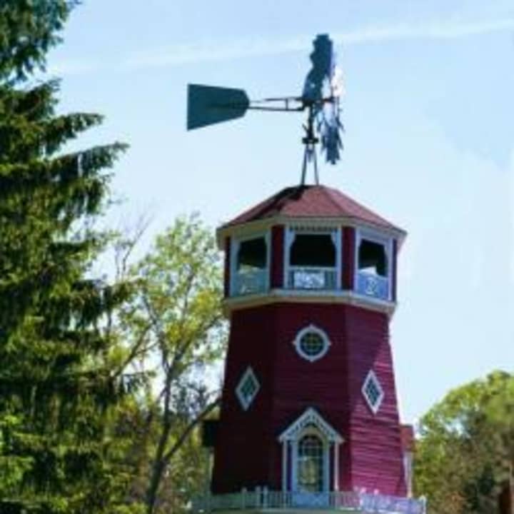 The Town of North Castle is accepting bids from contractors to rehabilitate the town&#x27;s windmills.