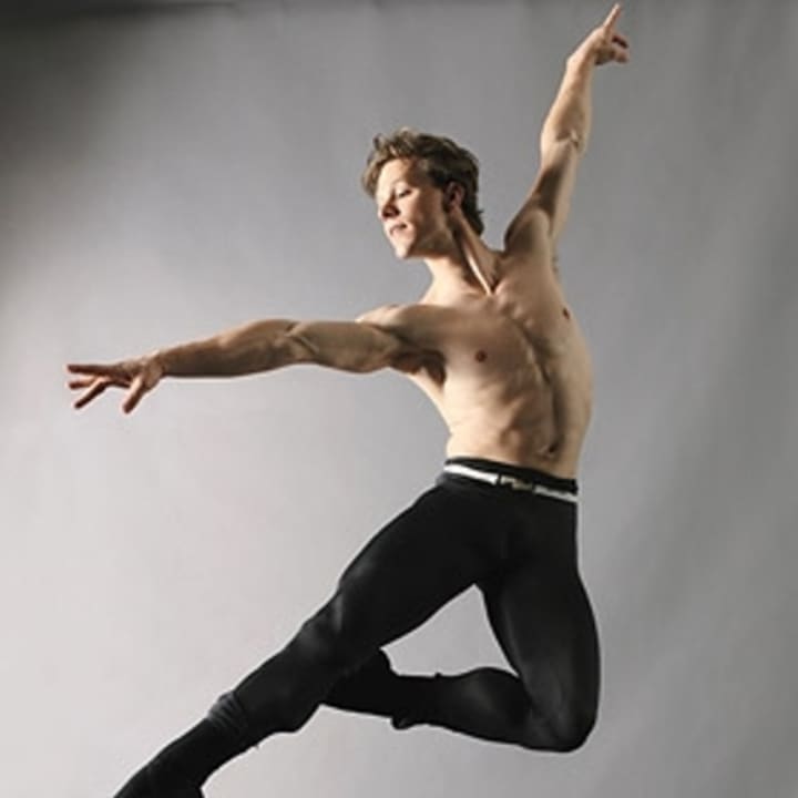 New York City Ballet principal Daniel Ulbricht is set to teach an intermediate-level master class at JCC Dance School in Scarsdale in December.