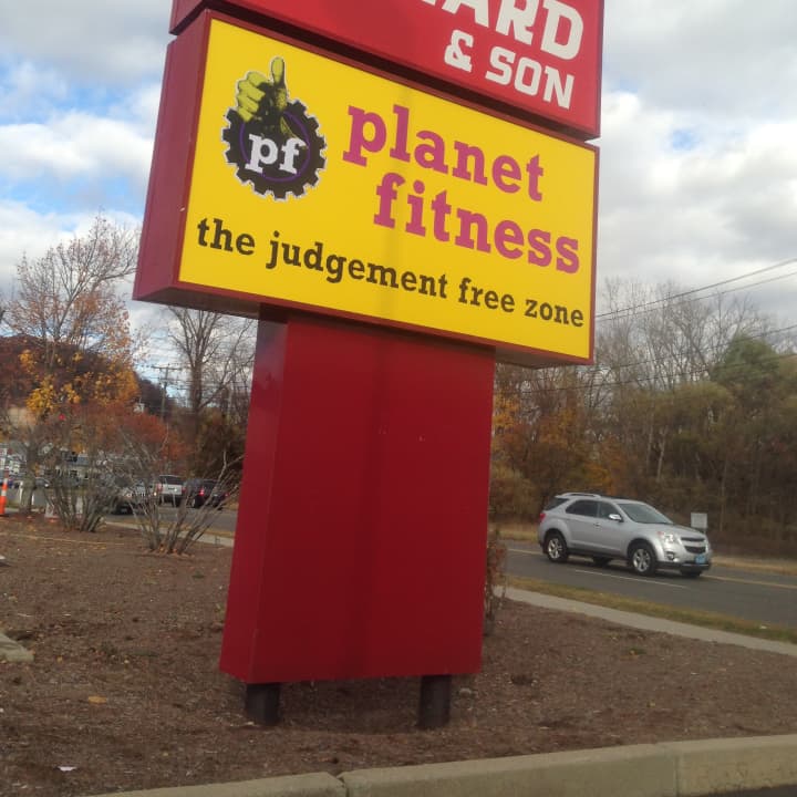 A new Planet Fitness center has opened for business on Federal Road in Danbury. 