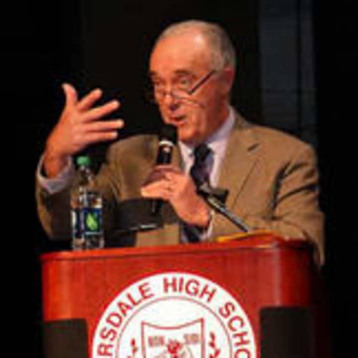 New York Mets broadcaster Ed Coleman will emcee the Scarsdale Library Spelling Bee.