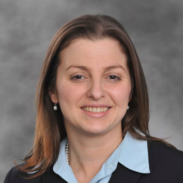 Kimberly S. Bliss will work for Shamberg Marwell Hollis Andreycak and Laidlaw, P.C as an associate. 