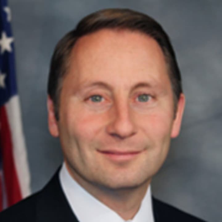  Westchester County Executive Robert Astorino is joining the United Way of Westchester and Putnam to celebrate National &quot;2-1-1 Day.&quot;