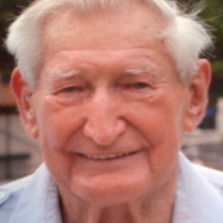 Julius R. Chemka, 86, Former Mayor Of Hastings