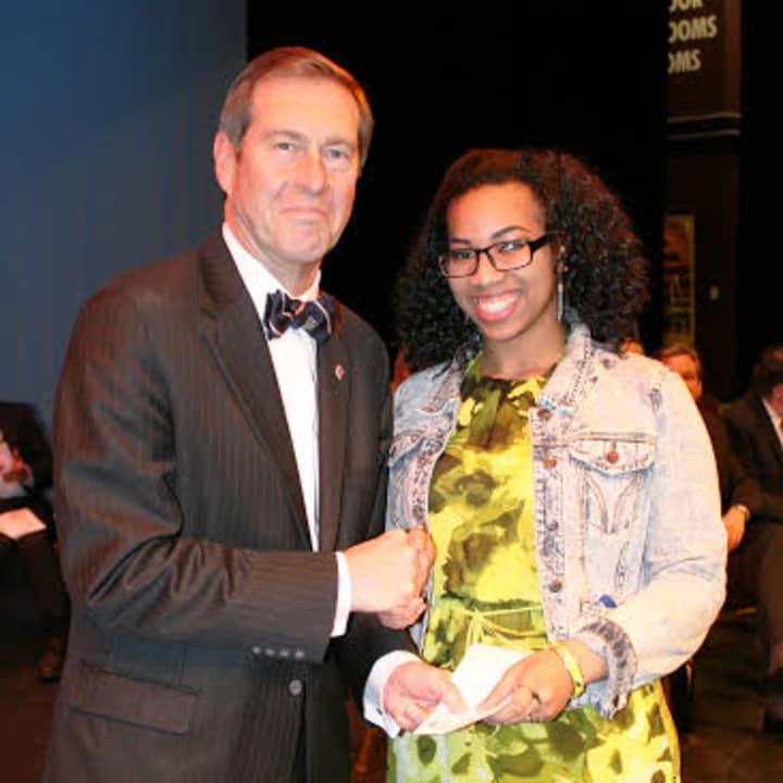 Mount Vernon&#x27;s Stephany Ward was recently awarded a scholarship from Wesley College.