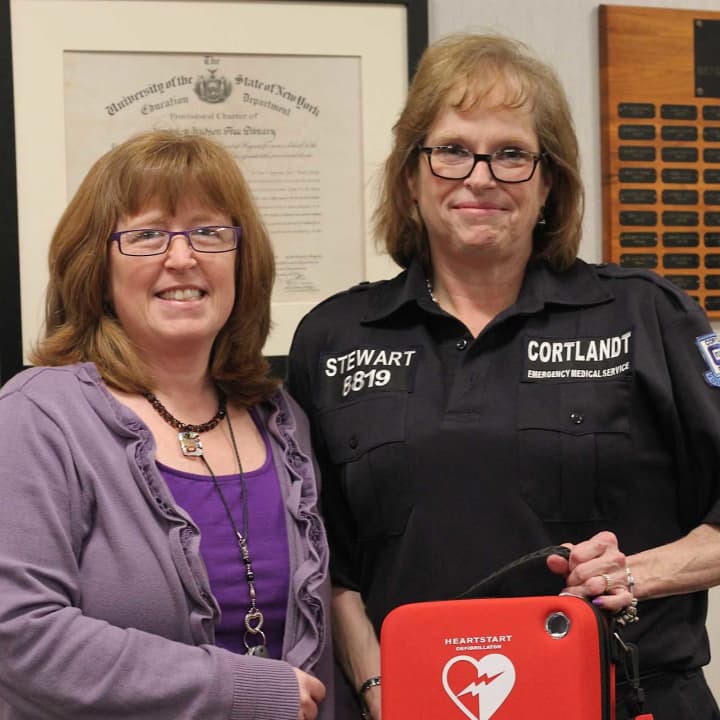 The Cortlandt Community Volunteer Ambulance Corps recently donated a defibrillator to the Hendrick Hudson Free Library. 