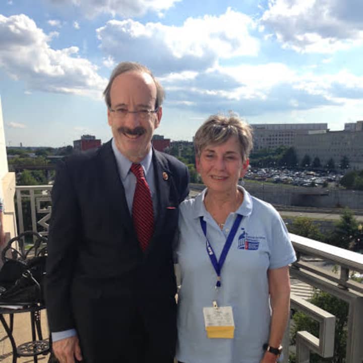 U.S. Rep. Eliot Engel met Scarsdale resident Karen Bernbach during the American Cancer Societys Cancer Action Network Leadership Summit &amp; Lobby Day.