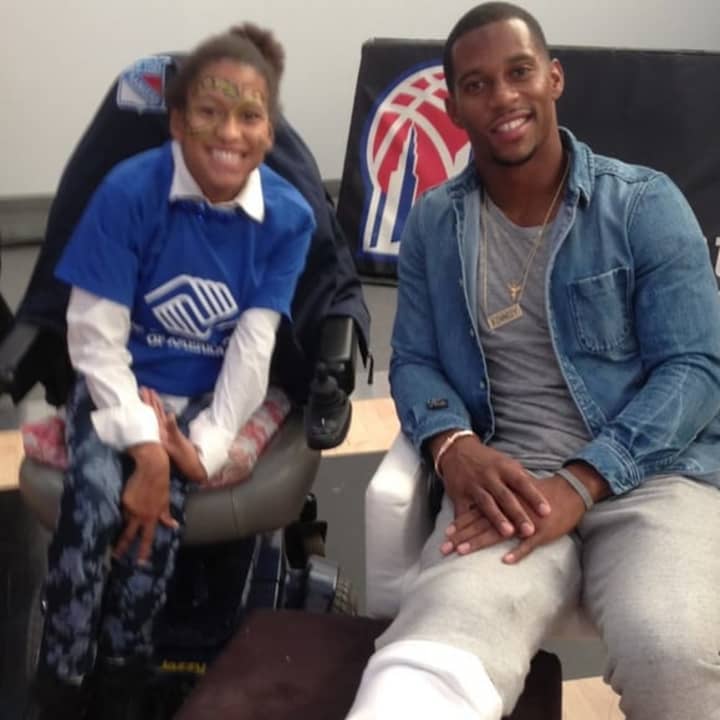 Victor Cruz welcomed several members of the Mount Vernon Boys and Girls Club at his fundraiser last week.