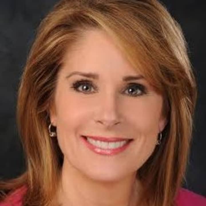 Rebecca Surran of News 12 Connecticut will moderate a women&#x27;s forum in Stamford in February.