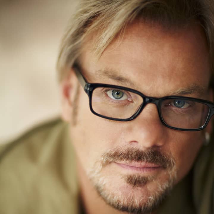 Country singer-songwriter Phil Vassar will perform at the Ridgefield Playhouse on Jan. 16 with Bobby McGrath as special guest. 