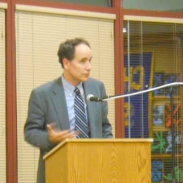 Andrew Selesnick, pictured at a 2011 Chappaqua school board meeting.
