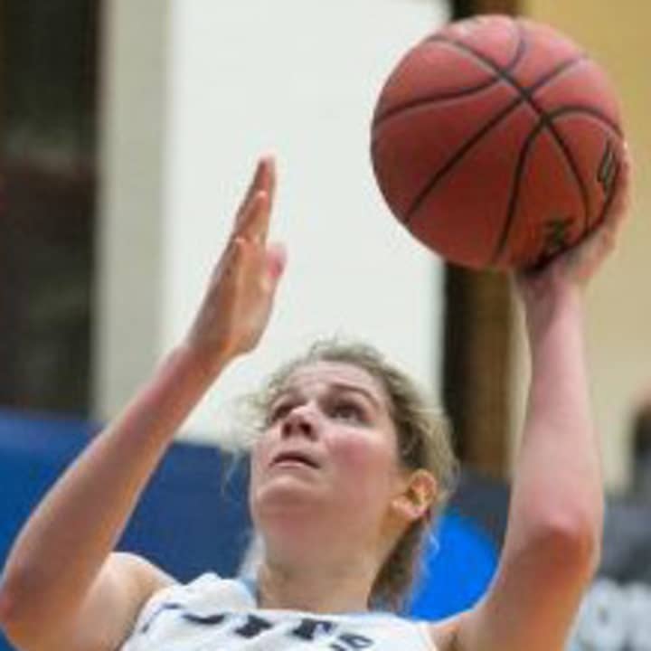 Hayley Kanner, a senior from Scarsdale, has helped Tufts University reached the NCAA Women&#x27;s Basketball Division III Final Four for the second straight year.