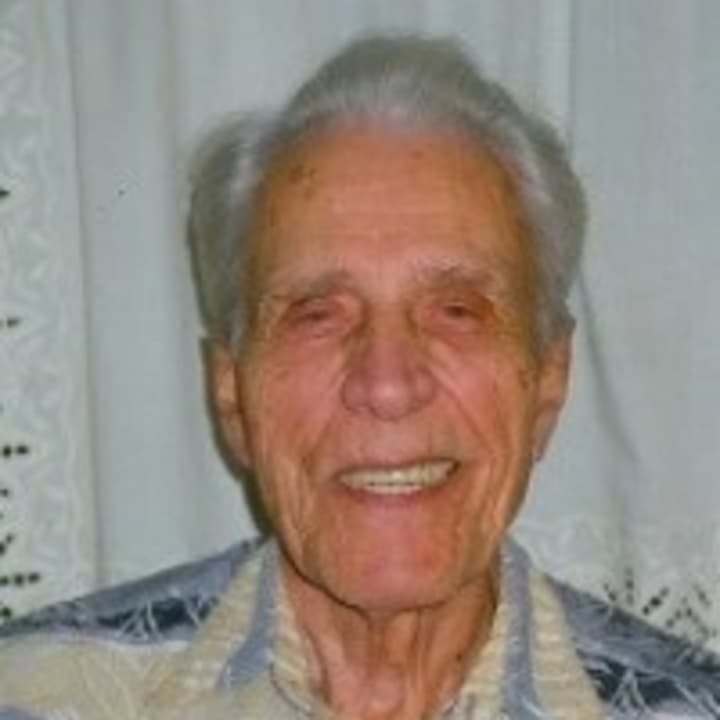 A man with dementia has gone missing in Suffolk County and could be in Westchester.