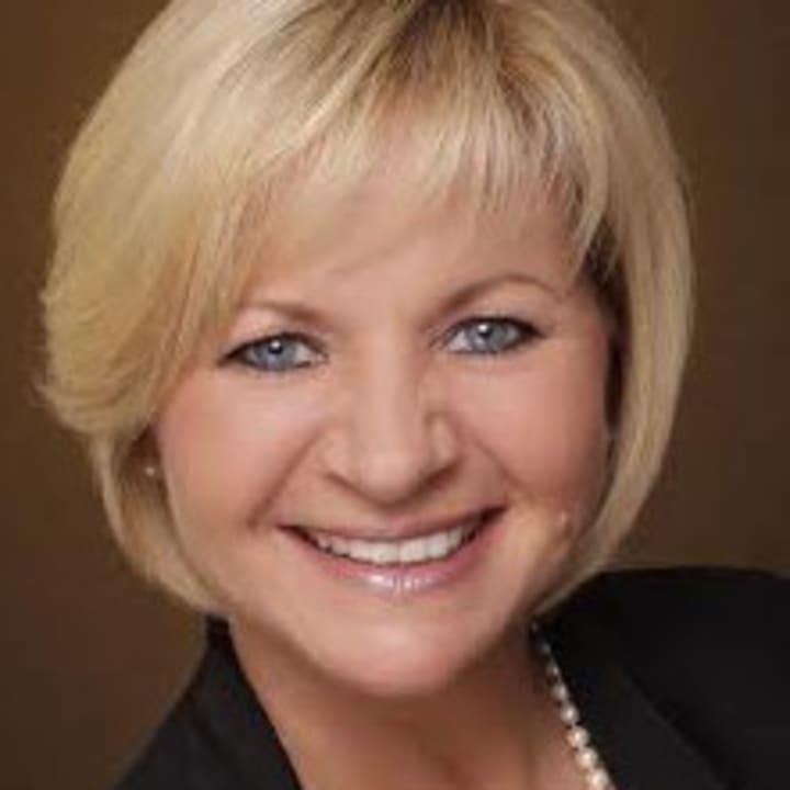 Coldwell Banker promoted Donna Riniti to regional vice president for Westchester County.