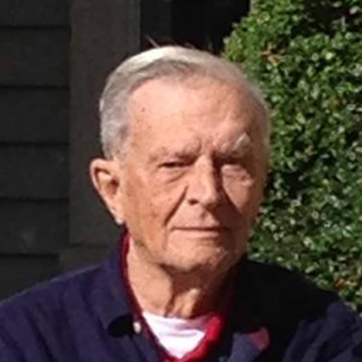 Warren Wilson, 86, a longtime resident of Westport, died Friday, Feb. 6, in Wilton.