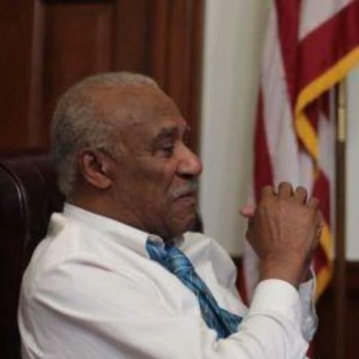 Mayor Ernie Davis has received the support of the Mount Vernon Democratic City Committee in his re-election bid.