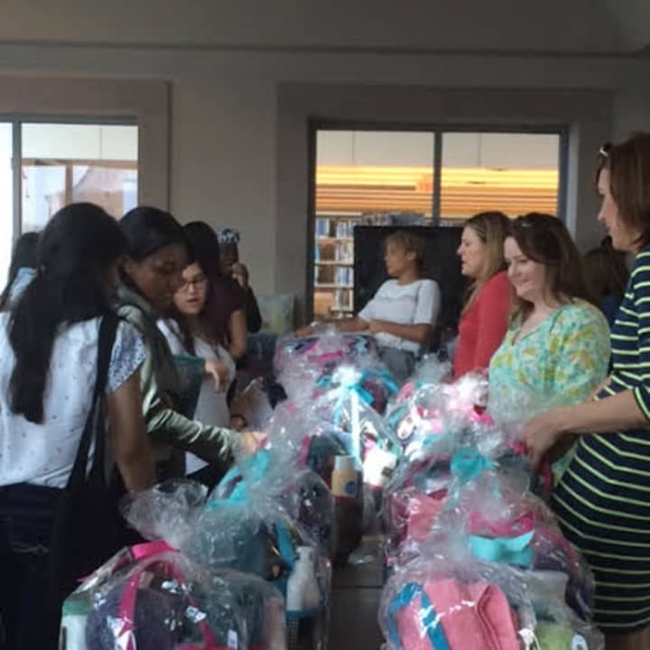 Yonkers students &quot;shopping&quot; at the Junior League of Bronxville Dorm Room Drive event.