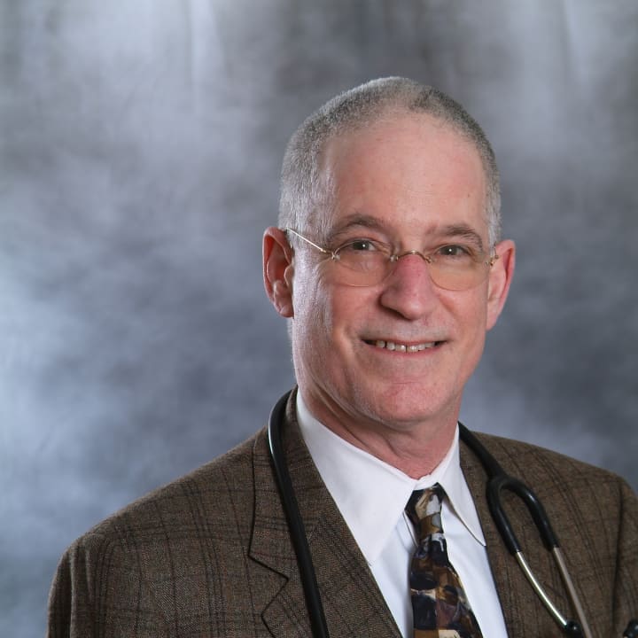  Dr. Martin Saltzman, Northern Westchester Hospital&#x27;s Chief of Nephrology.