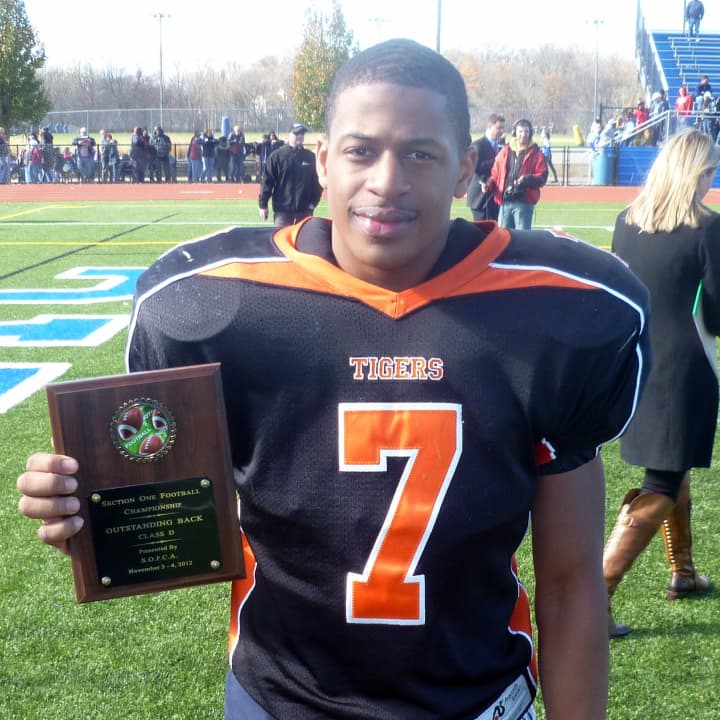 Tuckahoe&#x27;s Shyheim Nixon started his first game as quarterback and earned offensive MVP honors in the Section 1 Class D championship game.