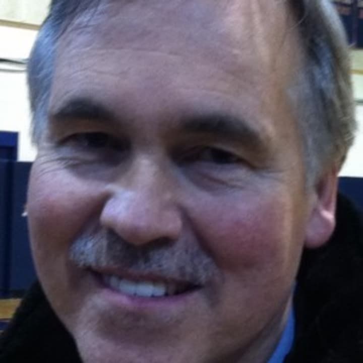 Rye resident Mike D&#x27;Antoni has signed a four-year, $12 million deal with the Lakers, according to his agent. 