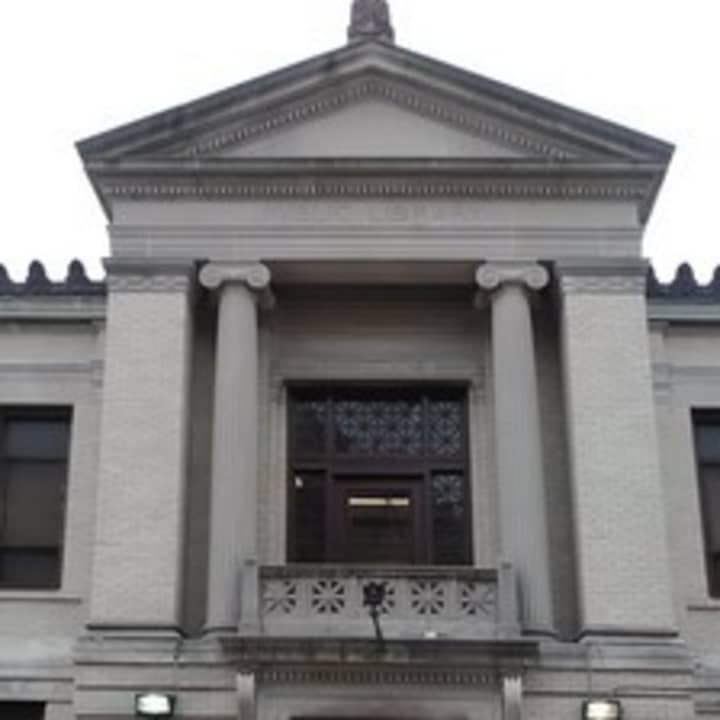 The Mount Vernon Public Library.