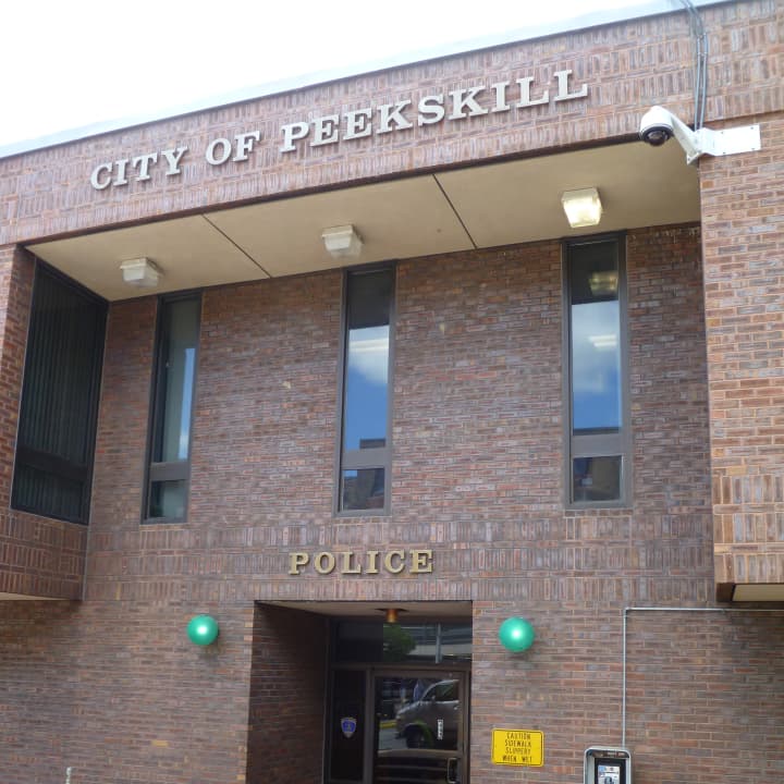 Peekskill&#x27;s Common Council looks to adopt a resolution requiring the chief of police to live in the city at its Dec. 10 meeting.