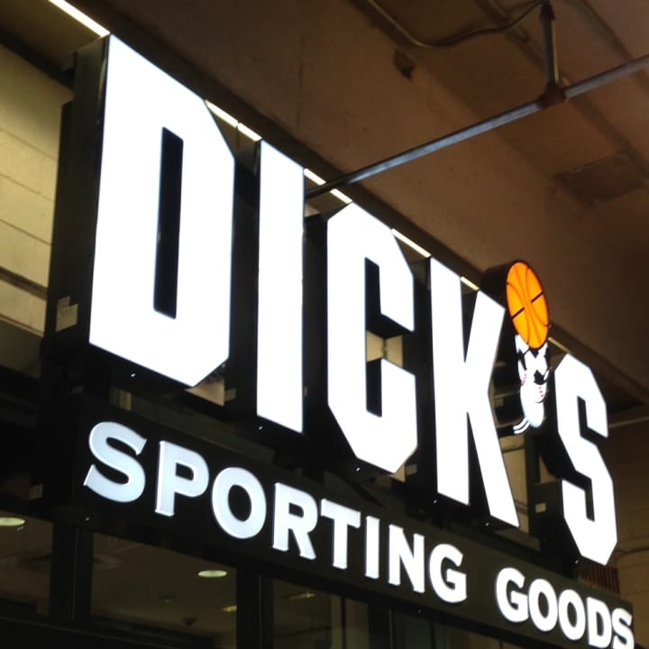 Dick&#x27;s Sporting Goods