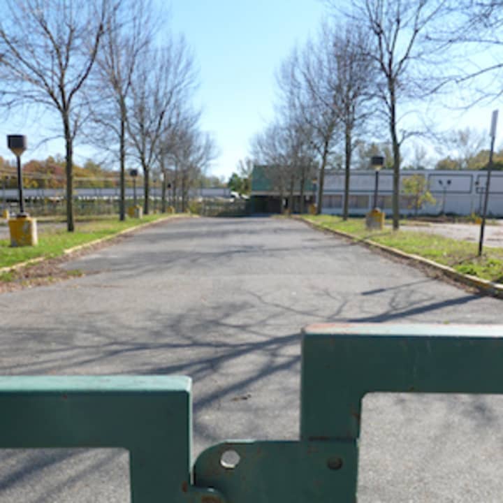 While Greenburgh does not legally have to open up the Frank&#x27;s Nursery site for competitive bidding, a lawyer for House of Sports says it&#x27;s within the town&#x27;s &quot;fiduciary duty&quot; to make as much money as possible for taxpayers.