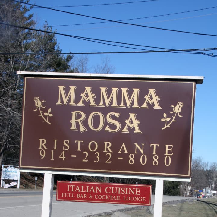 The North Salem Chamber of Commerce meets Tuesday at Mamma Rosa.