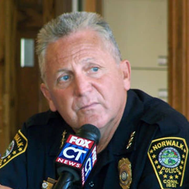 Former Norwalk Police Chief Harry Rilling officially will announce his candidacy for mayor Sunday.