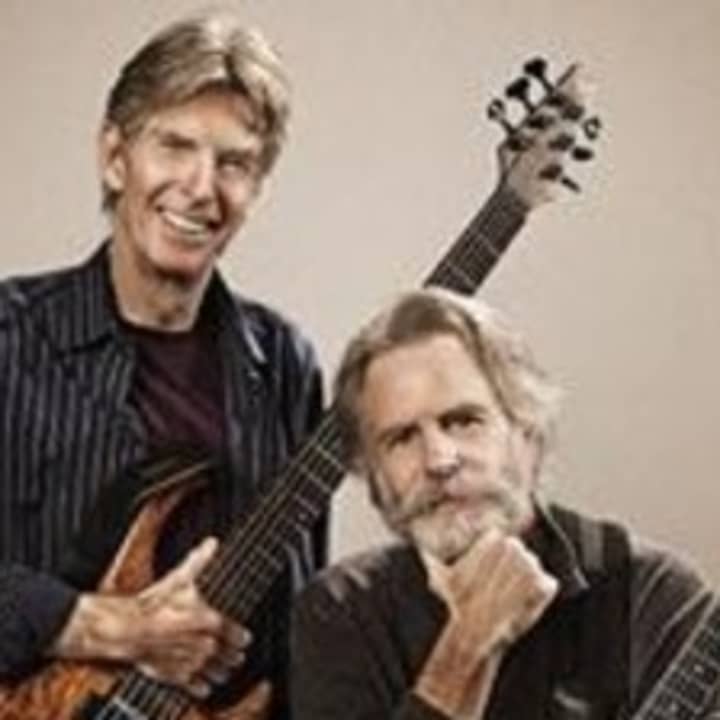 Phil Lesh and Bob Weir canceled the next performance of their band Further after Weir collapsed last week at the Capitol Theatre.