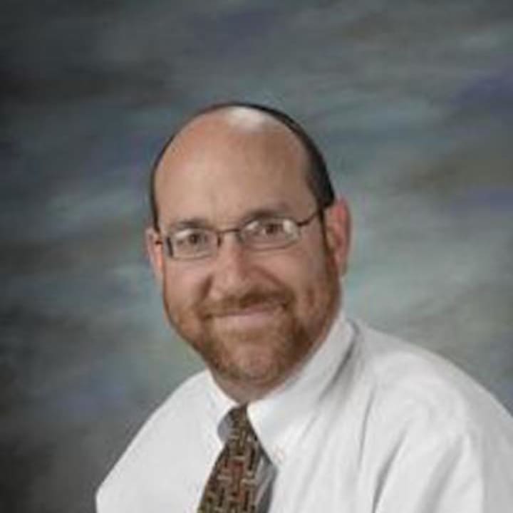 Rabbi Elisha Paul, head of the Jewish School of Connecticut, will head up the gala event honoring Stamford&#x27;s Mimi Cohen.