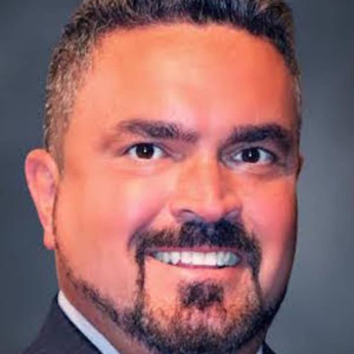 Frank DiCocco has named the new manager of the Better Homes &amp; Gardens Rand Realty office in Closter. 