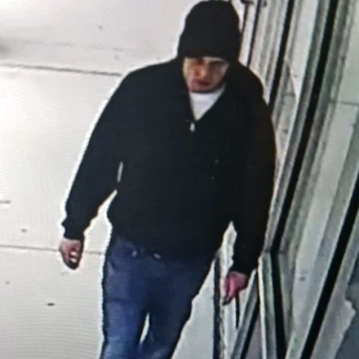 Surveillance image of the Boonton Wells Fargo branch robber.