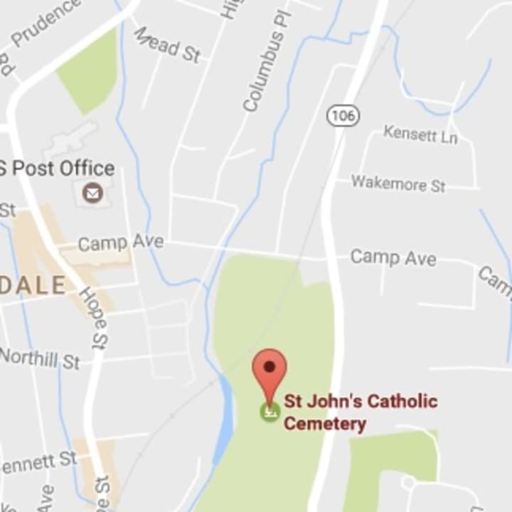 Somebody smashed the window of a car parked at St. John&#x27;s Cemetery in Darien and stole a purse.