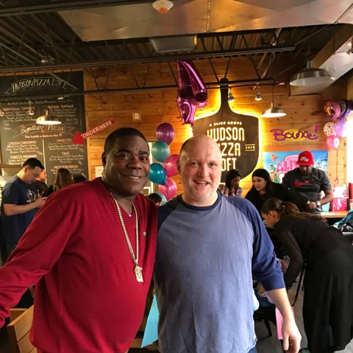 Tracy Morgan made an appearance at Bounce! Trampoline Sports in Valley Cottage last weekend. Morgan went upstairs to Hudson Pizza Loft to grab a slice of pizza and take a photo with owner Ben Javurek.