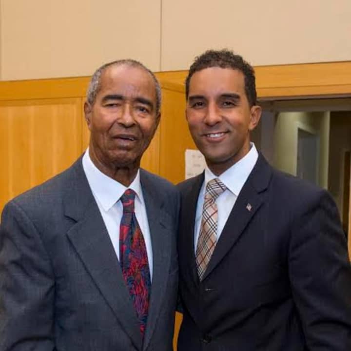 A memorial service will be held Thursday for former Mount Vernon Mayor Ronald Blackwood, (left), shown with current Mayor Richard Thomas.