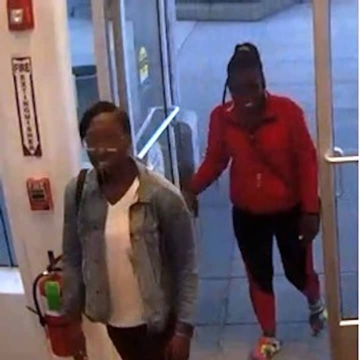 Two women allegedly stole children&#x27;s clothes from Carter&#x27;s in Islandia.
