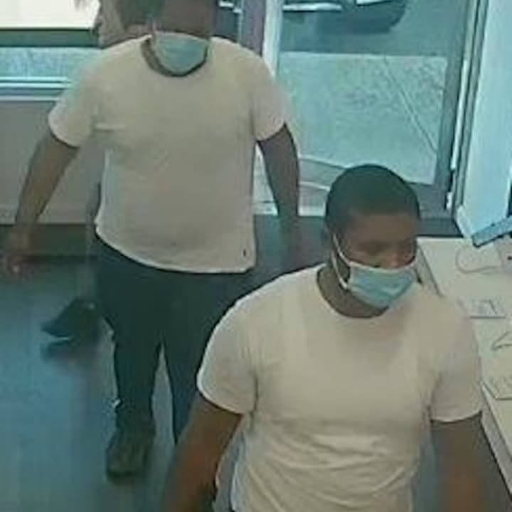 Two men are wanted after stealing $1,600 worth of Apple watches from T-Mobile in Lindenhurst.